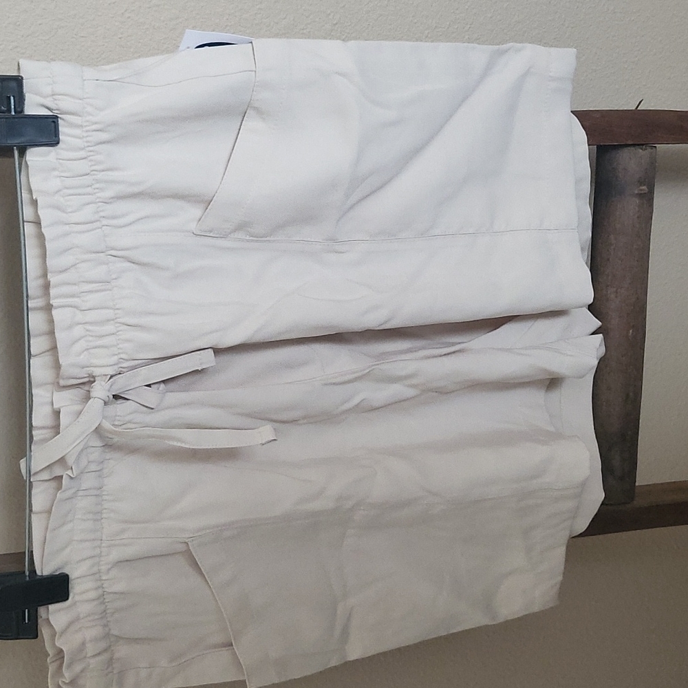 Old Navy Brand new Size LG